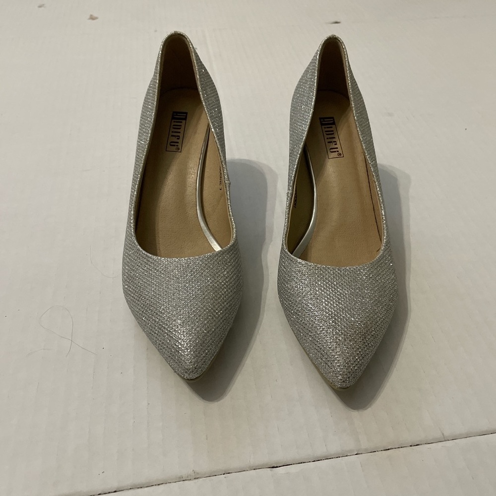 IDIFU Silver Glitter Pumps